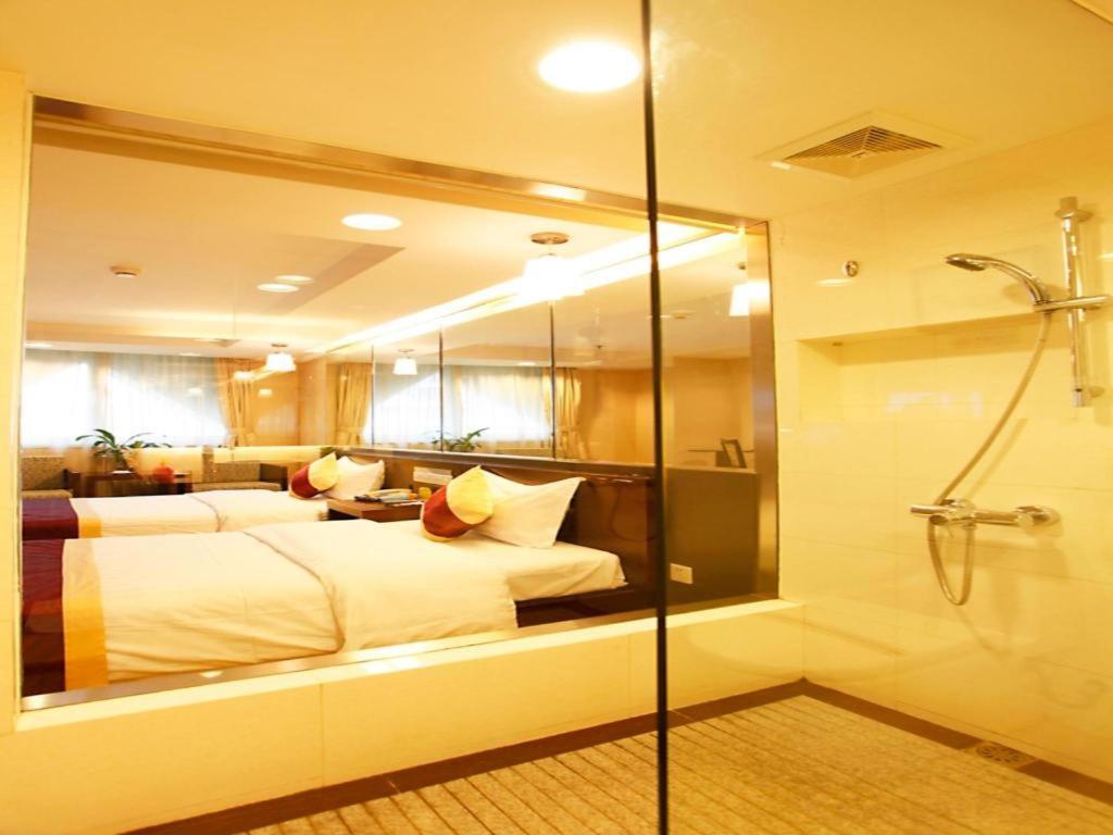 New World Hotel Guangzhou Buitenkant foto