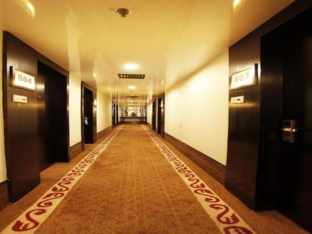 New World Hotel Guangzhou Buitenkant foto