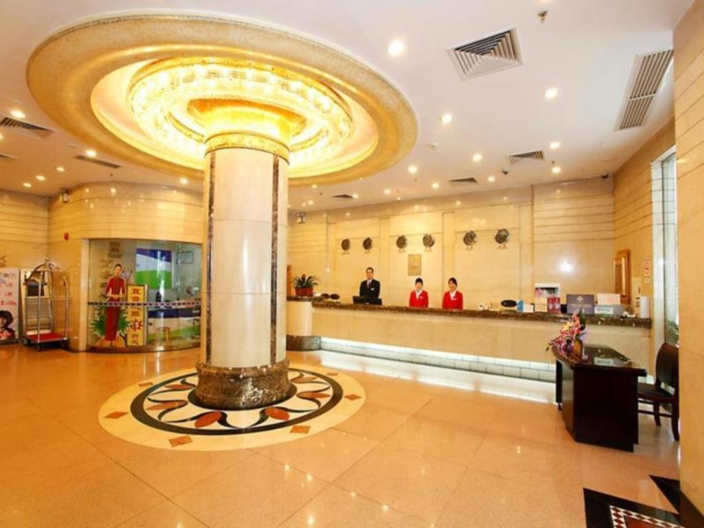 New World Hotel Guangzhou Buitenkant foto